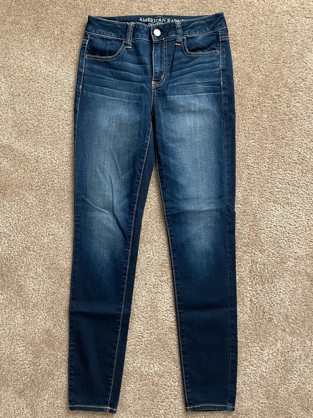 American Eagle Outfitters Women’s Dark Wash Skinny Jeans